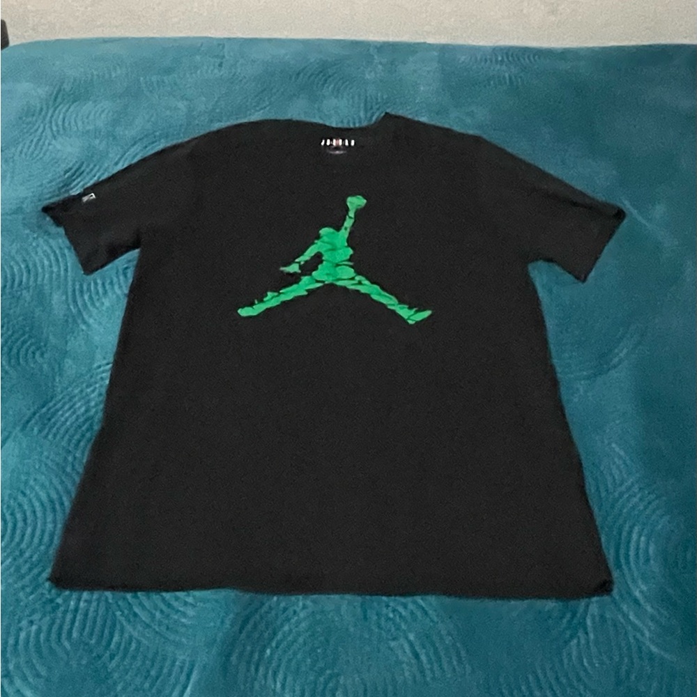 Black Jordan Tshirt- Large